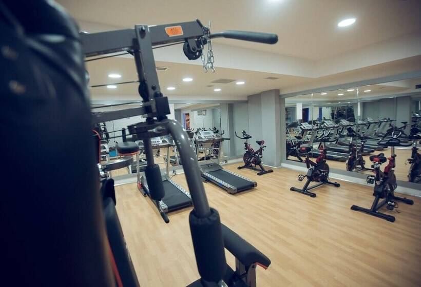 هتل My Way Boulevard