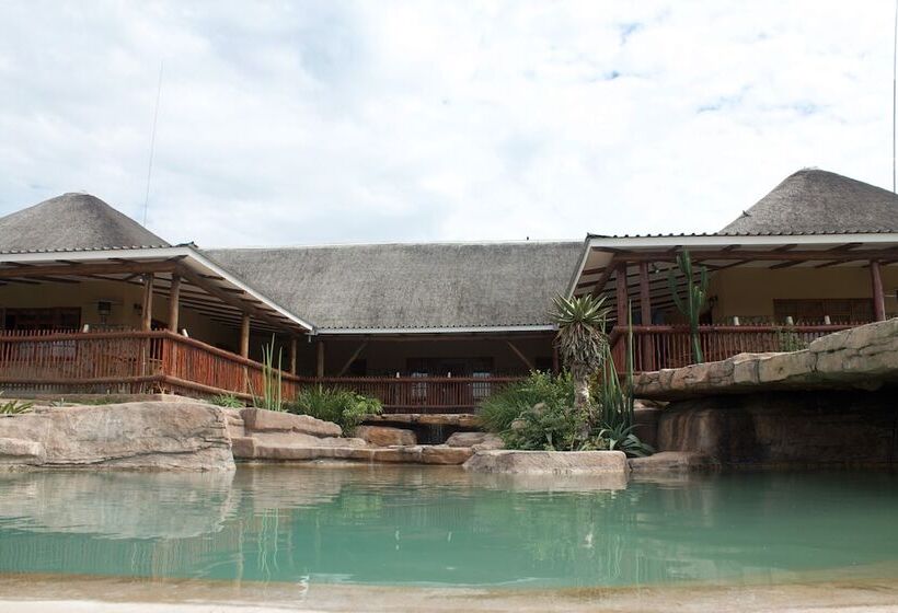 בית מלון כפרי Rain Farm Game Lodge