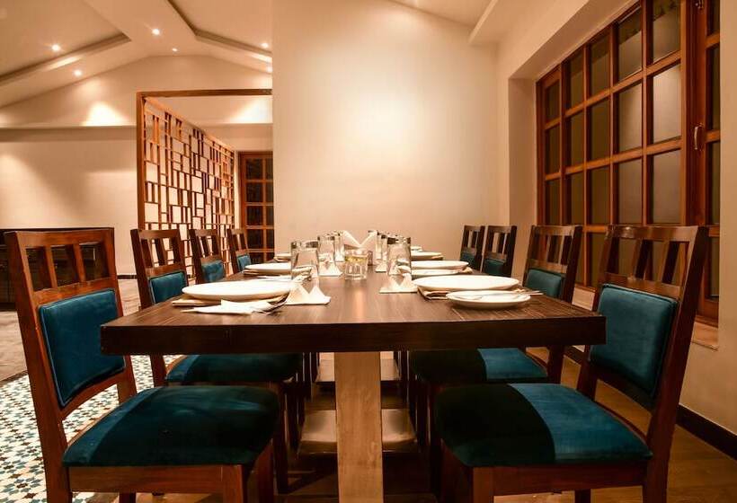 فندق Regenta Place Green Leaf Mahabaleshwar