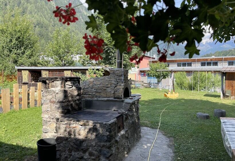 בית מלון כפרי Santoni