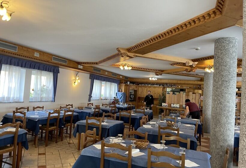 בית מלון כפרי Santoni