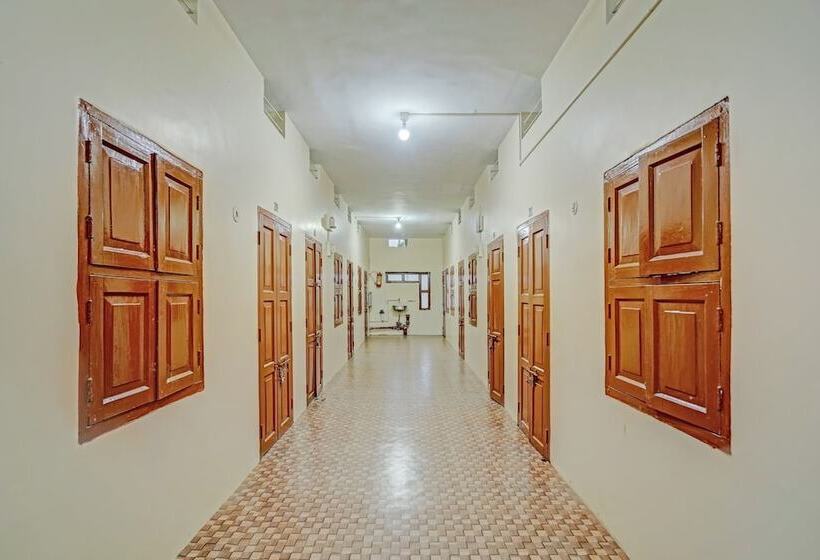 Отель Spot On 49747 Bikram Stays