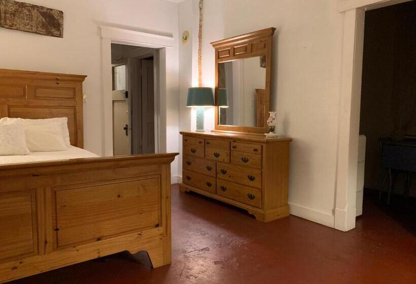 Historic Whiting Hotel Suites