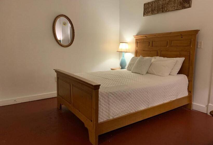 Historic Whiting Hotel Suites