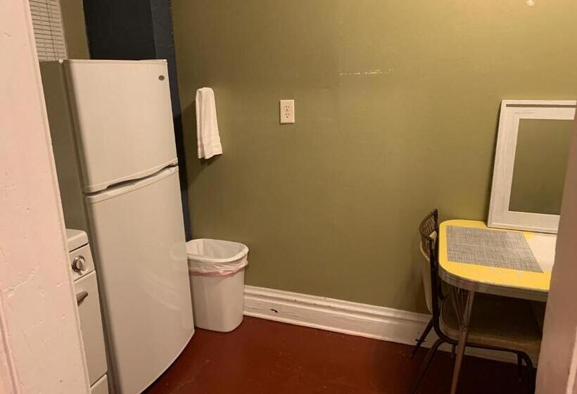 Historic Whiting Hotel Suites