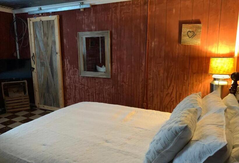 Historic Whiting Hotel Suites