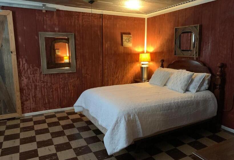 Historic Whiting Hotel Suites