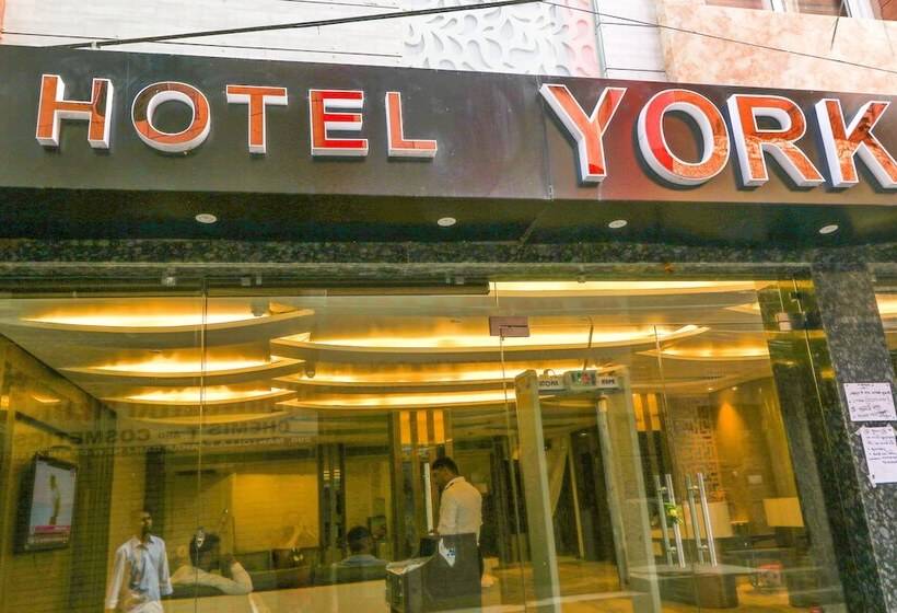 Отель York Legacy