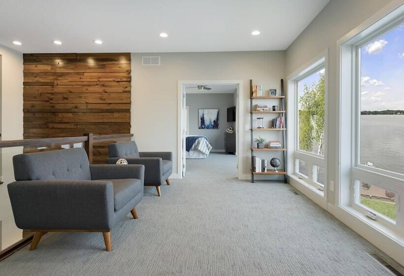 Lakefront Luxury