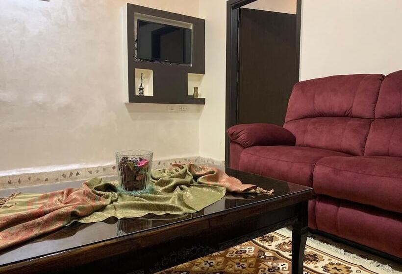 Mesha Stele Hotel Apartments