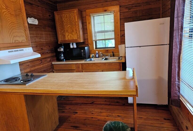 فندق على الطريق Riverview Cabins