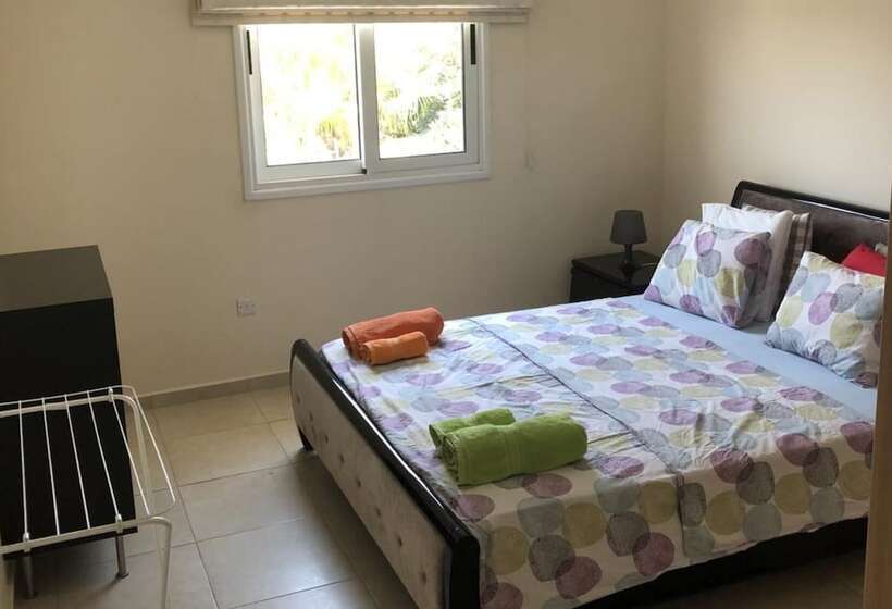 פנסיון Lux Country Condo