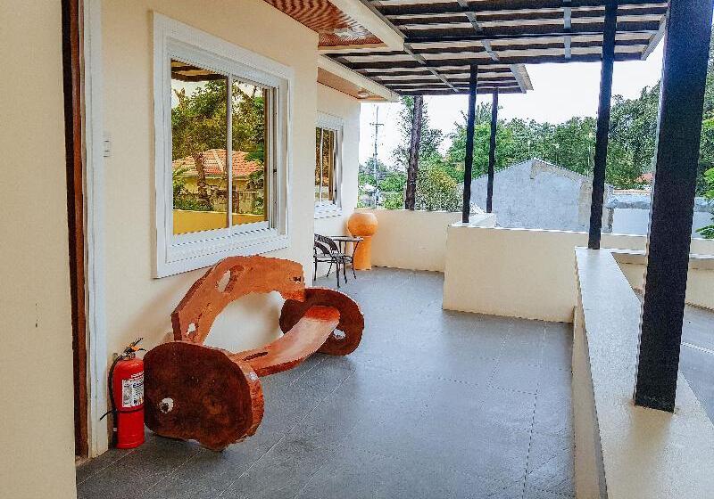 پانسیون Reddoorz @ Caimito Drive Dampas