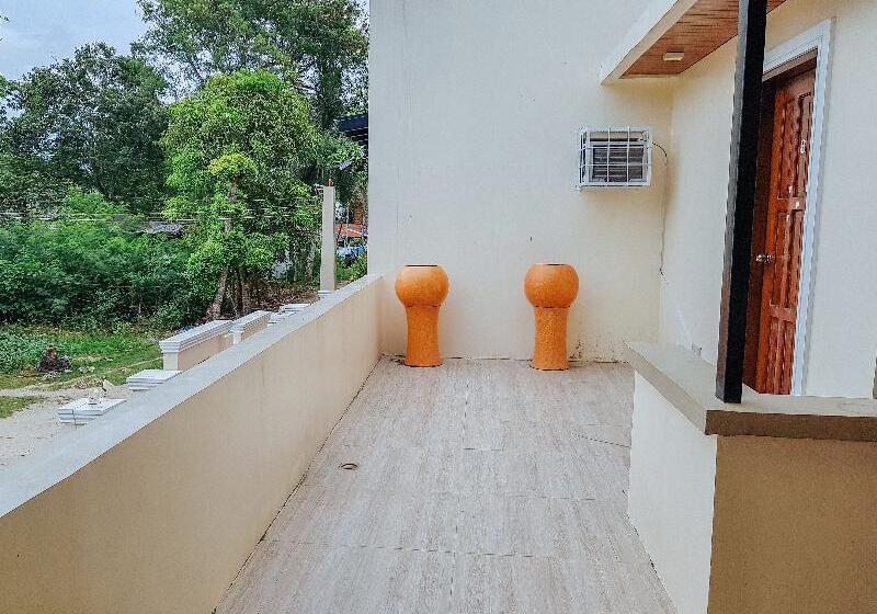 پانسیون Reddoorz @ Caimito Drive Dampas