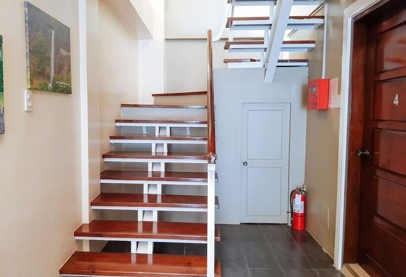 پانسیون Reddoorz @ Caimito Drive Dampas