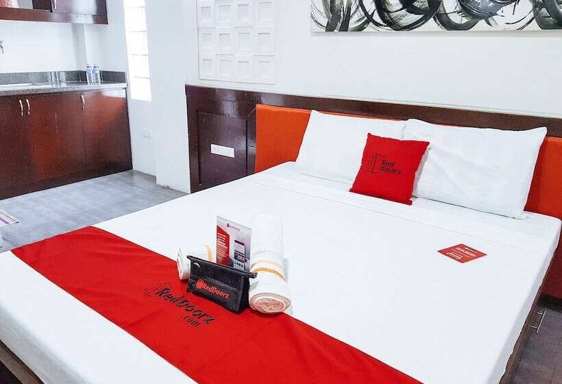 پانسیون Reddoorz @ Caimito Drive Dampas