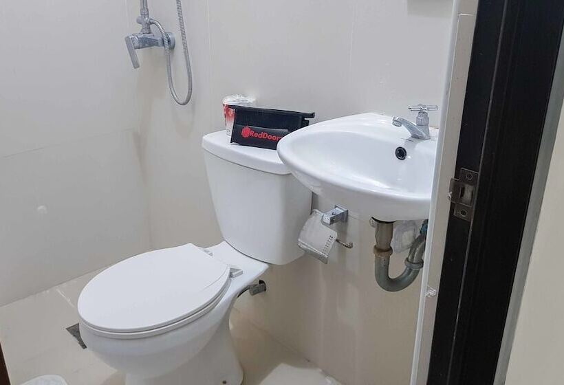 ペンション Reddoorz @ Vp Inting Street