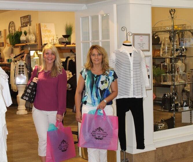 Riverwalk Place Resort & Spa