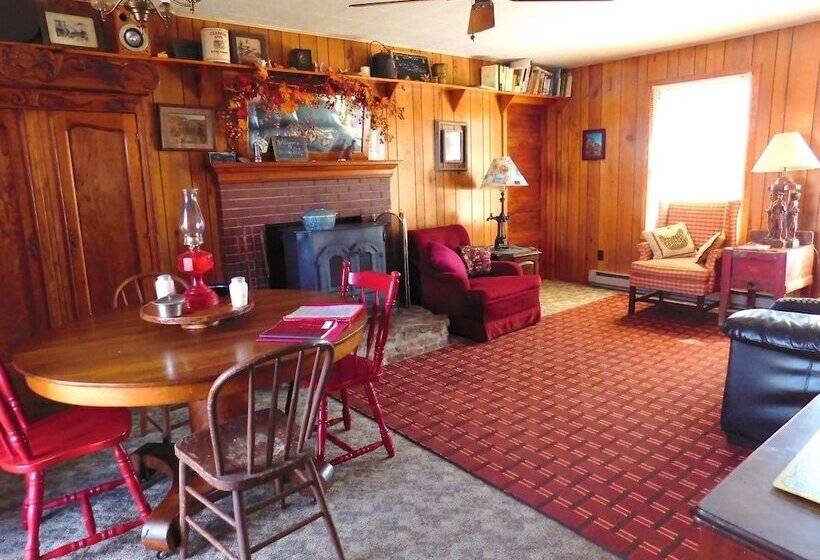 Rock Eddy Bluff Farm