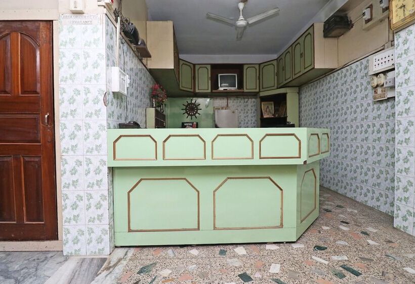 Spot On 41656 Hotel Maruti