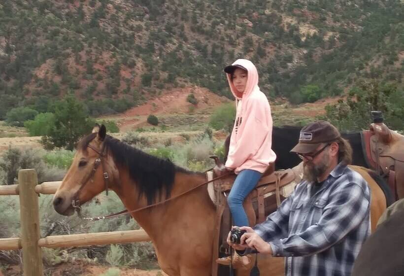 Zion’s Cozy Cabin S