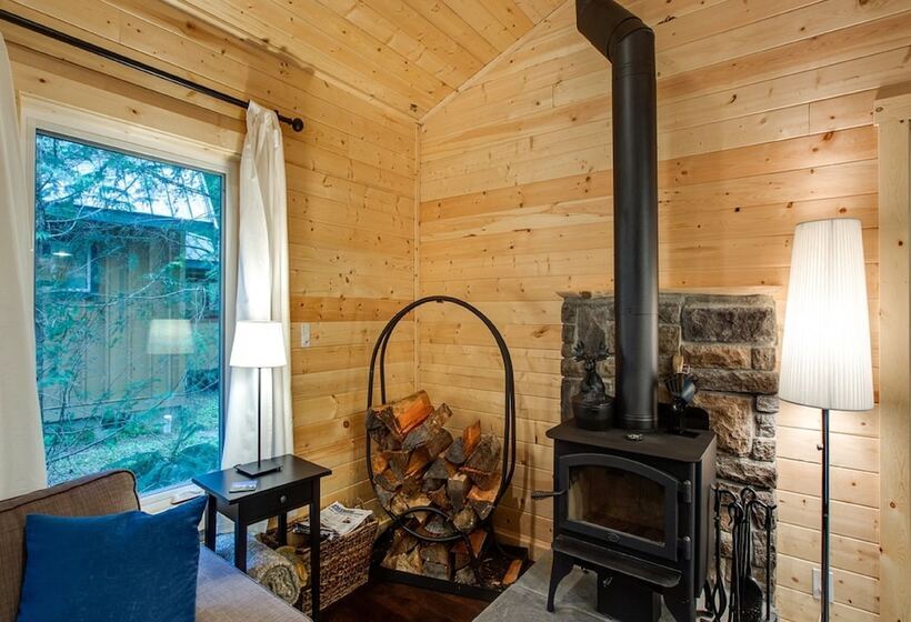 74sl   Pets Ok   Wifi   Bbq   Sleeps 8