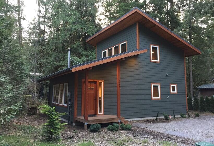 74sl   Pets Ok   Wifi   Bbq   Sleeps 8