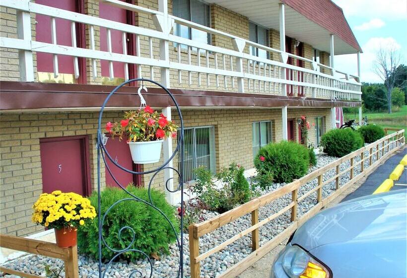 Общежитие Country Meadow Inn