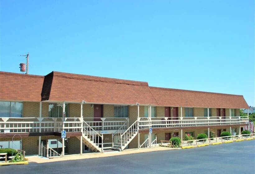 Общежитие Country Meadow Inn