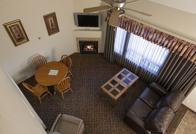 فندق صغير Dunvegan Inn And Suites