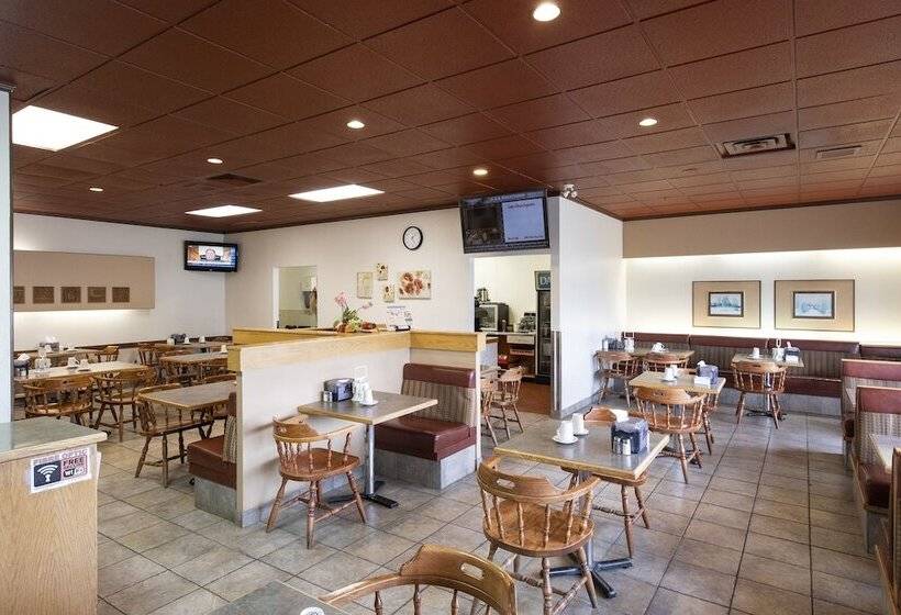 호스텔 Dunvegan Inn And Suites