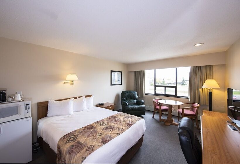 فندق صغير Dunvegan Inn And Suites