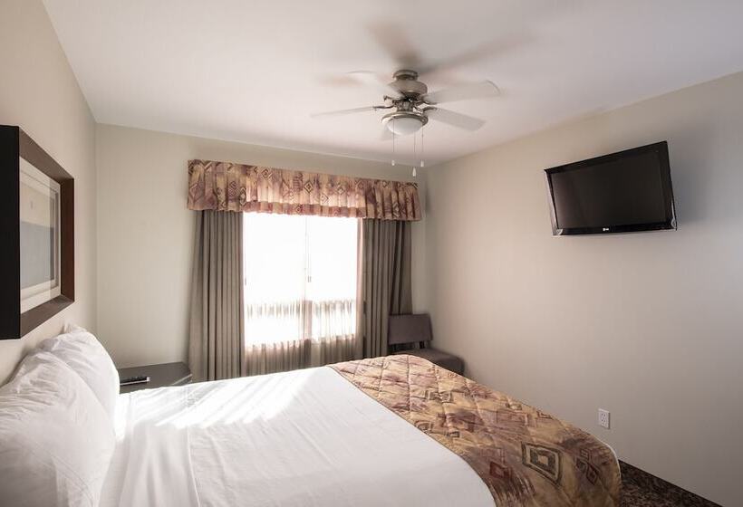 فندق صغير Dunvegan Inn And Suites