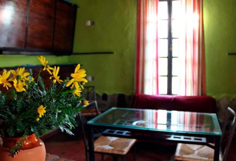 הוסטל Las Cabañas De Buffalos