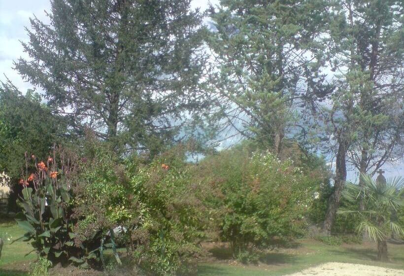 Bed and Breakfast Chambres D Hotes De L Ancien Prieuré