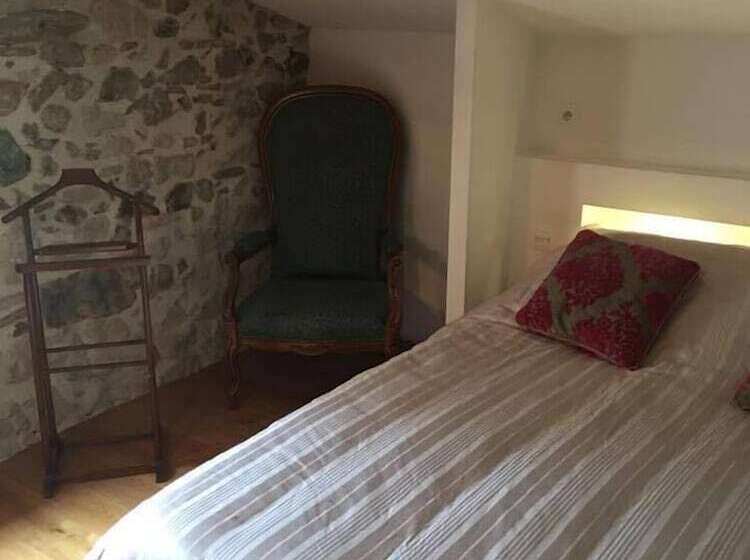 ベッドアンドブレックファースト Domaine Le Triol