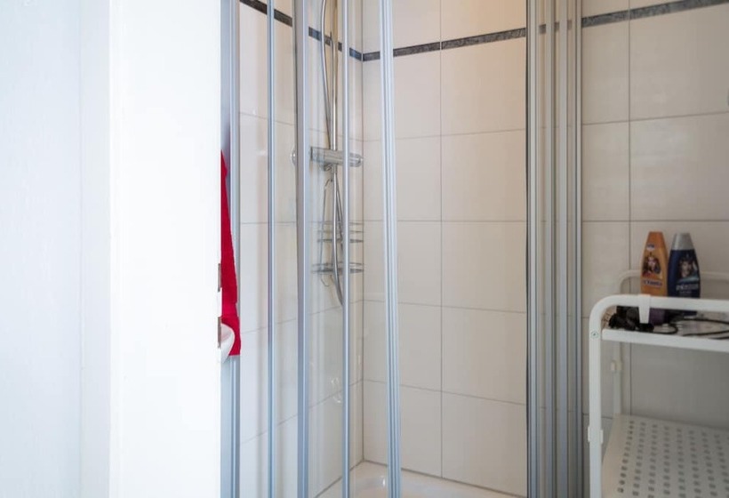 Carli S Bed No Breakfast