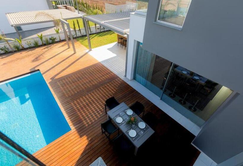 Cove Seaview Villas