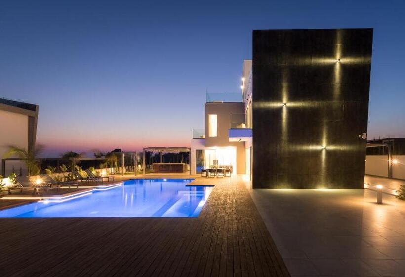 Cove Seaview Villas