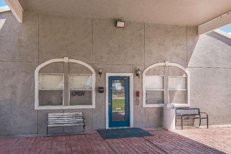 Отель Americas Best Value Inn Baird