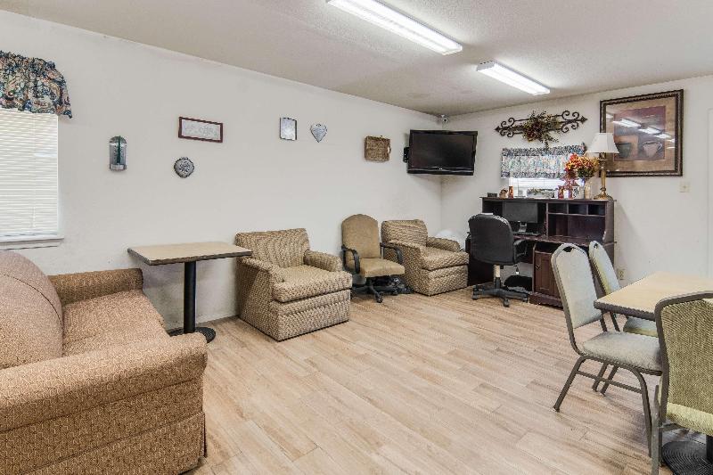 Отель Americas Best Value Inn Baird