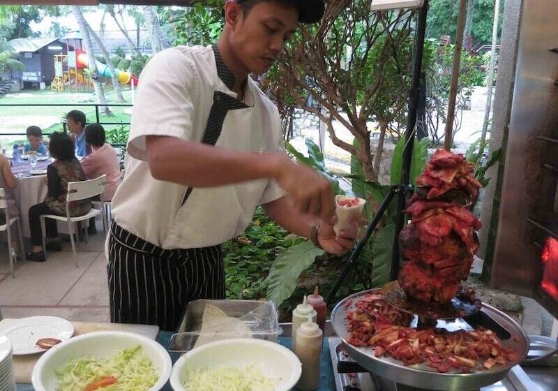 בית מלון כפרי Expat's Nook Beach Resort