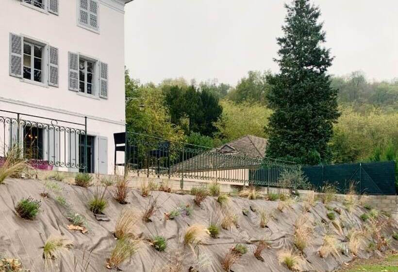 Отель Hôtel Restaurant Le Repère