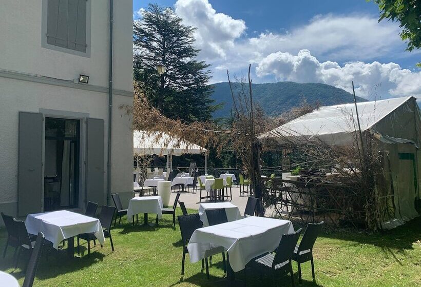 Отель Hôtel Restaurant Le Repère