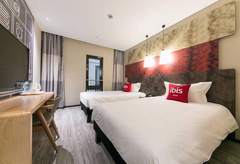 호텔 Ibis Shanghai Hongqiao Transport Hub Qibao