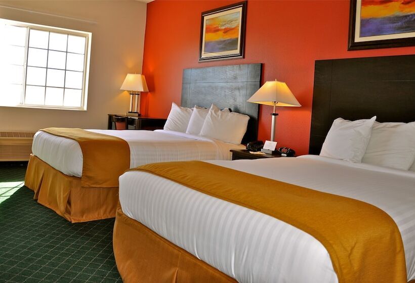 호텔 Landmark Inn Fort Irwin