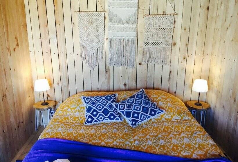 Отель Domaine De La Vitarelle Glamping