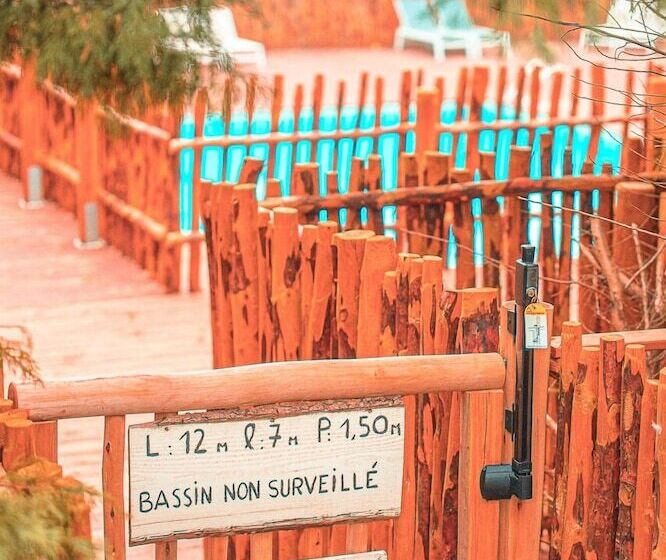 Отель Domaine De La Vitarelle Glamping