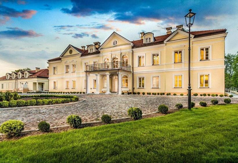 ホテル Sobienie Krolewskie