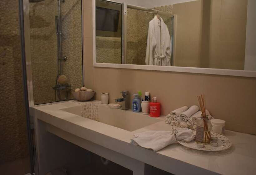 Luxury Modern Seaview Villa 15min From Voidokoilia